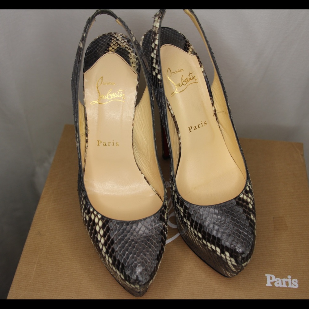 Size 39 Christian Louboutin Daffodil 👠👠